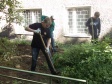 Трудовой отряд "Чистый дворик" приступил к работе Трудовой отряд "Чистый дворик" приступил к работе
