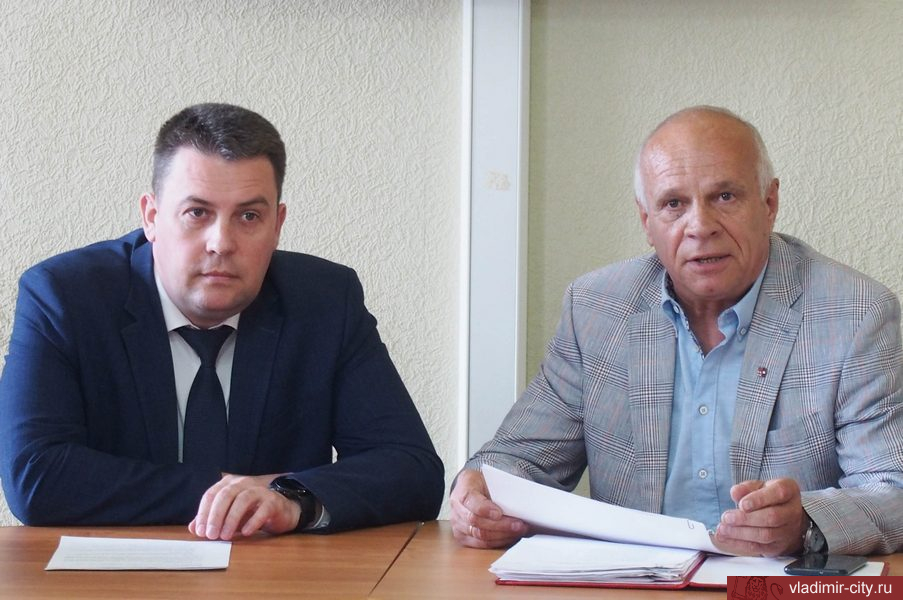 Дмитрий Наумов и члены городской Общественной палаты обсудили реализацию нацпроектов во Владимире