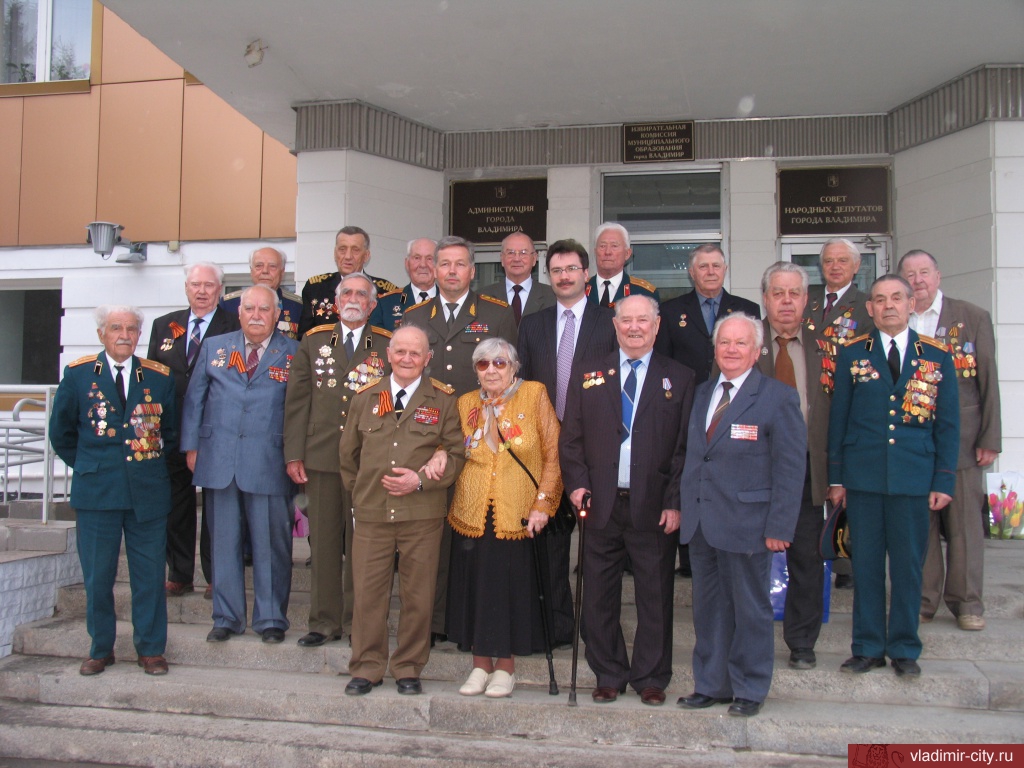 Встреча с главой города С.В.Сахаровым в преддверии Дня Победы 