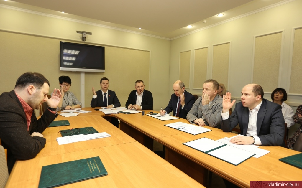 Состоялось заседание комитета по градостроительству, архитектуре, земельным отношениям