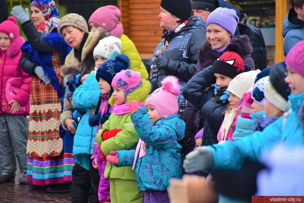 Встречаем 2019 год. День рождения Деда Мороза Встречаем 2019 год. День рождения Деда Мороза