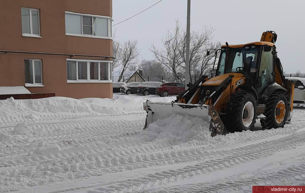 Владимирские дворы чистят от снега более 600 дворников управляющих компаний