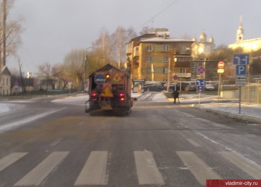 Уборка улиц и общественных пространств Владимира ведется круглосуточно