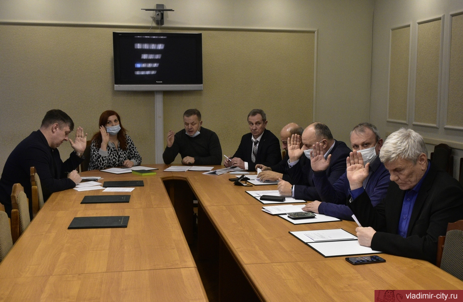 Депутаты Владимирского горсовета обсудили ситуацию с уборкой снега в городе