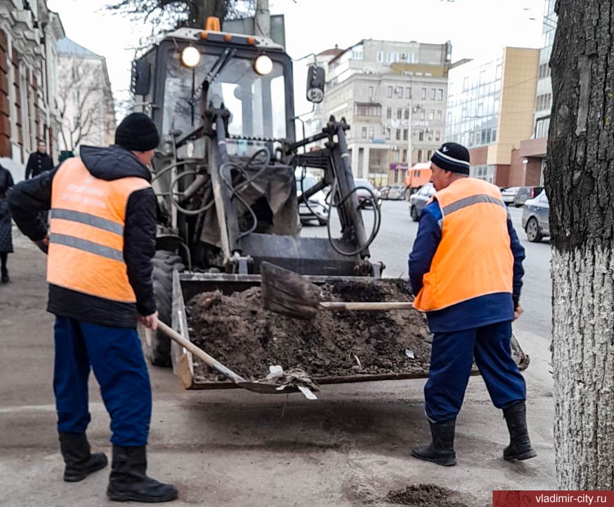 Снег и мусор с улиц Владимира убирают круглосуточно без выходных